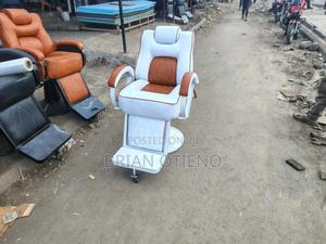 Rotating Kinyozi Seats - thumbnail 2