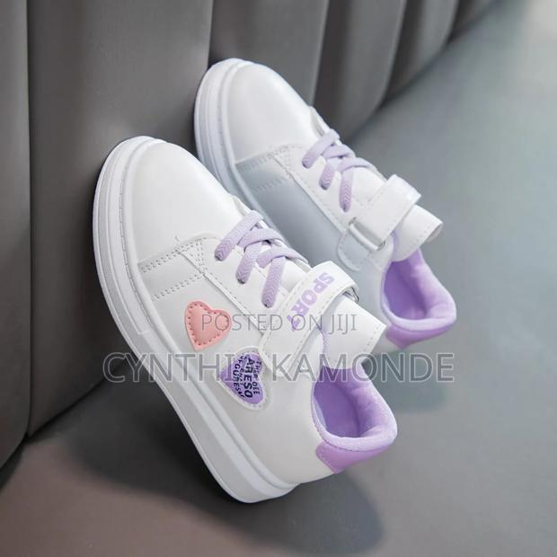 Easy-Wear Shoes - thumbnail 4