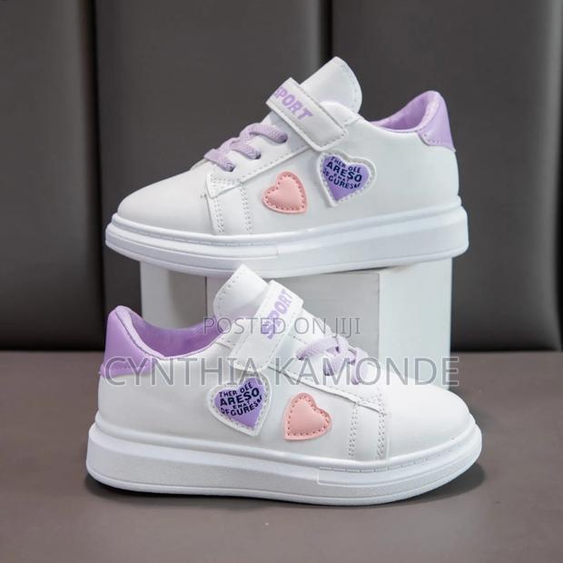 Easy-Wear Shoes - thumbnail 5