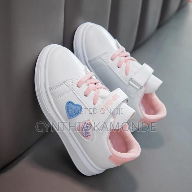 Easy-Wear Shoes - thumbnail 6