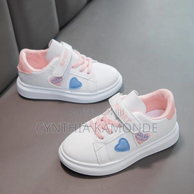 Easy-Wear Shoes - thumbnail 8