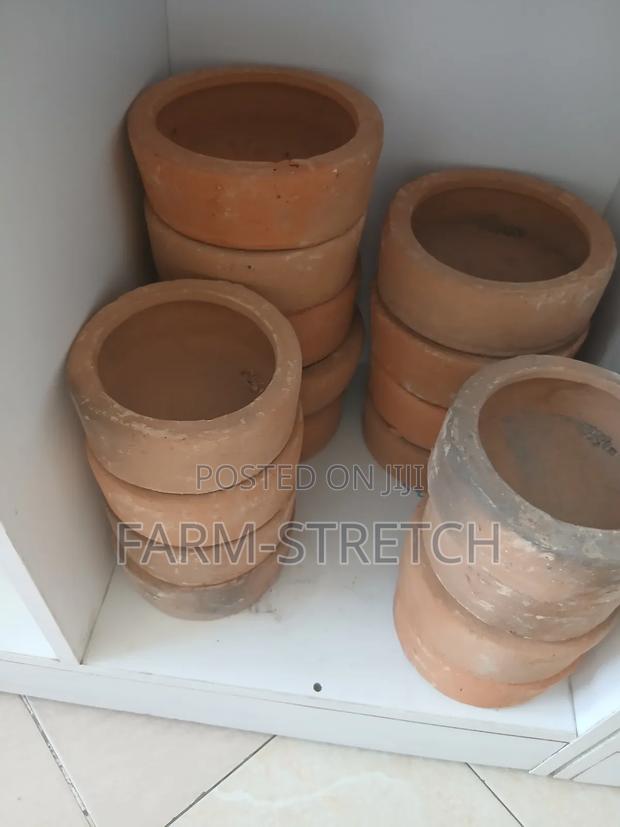 Small Rabbit Clay Pot Feeders - main view