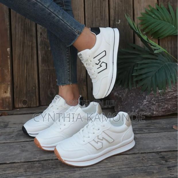 Classy Ladies Sneakers - thumbnail 7