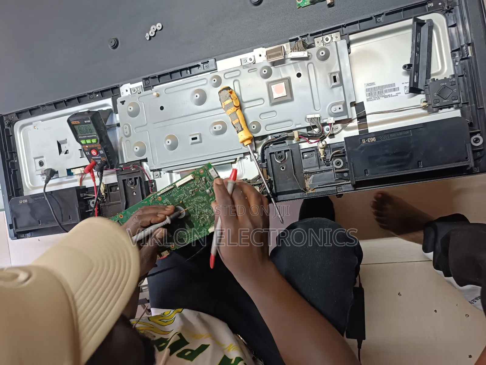 We Repair and Also Buy Broken Tv