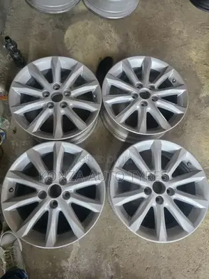 Toyota Crown Rims Size 17 Set of 4pcs