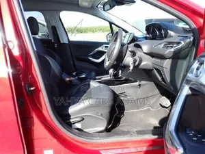 Peugeot 2008 2019 Red