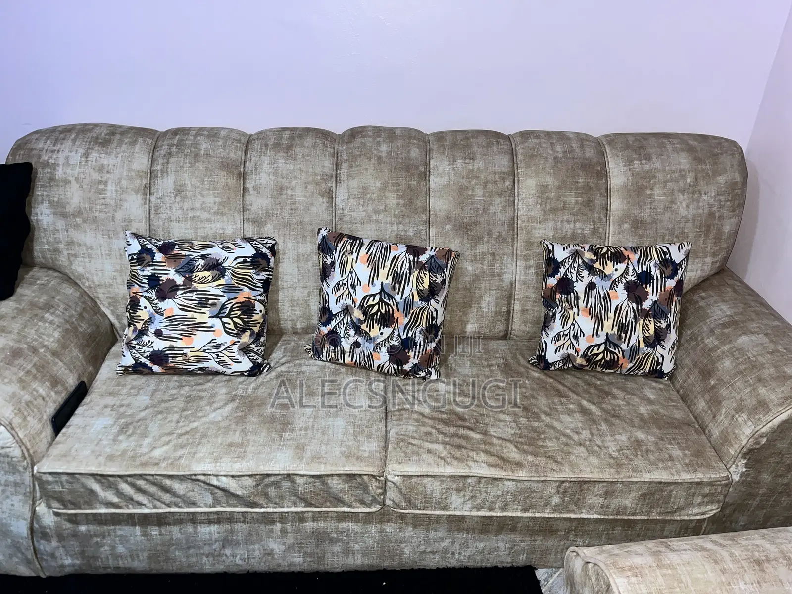 Hardwood 5 Seater Sofa