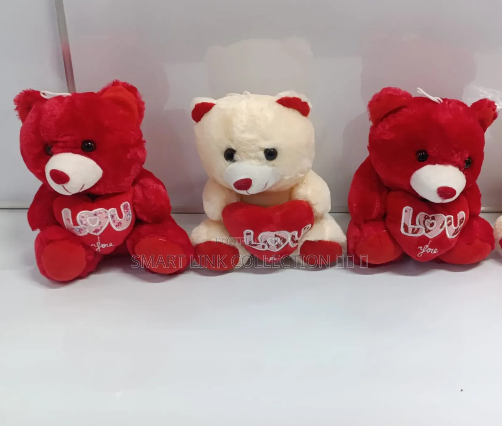 🔴 Small Teddy Bears.
🟣Size 20cm.