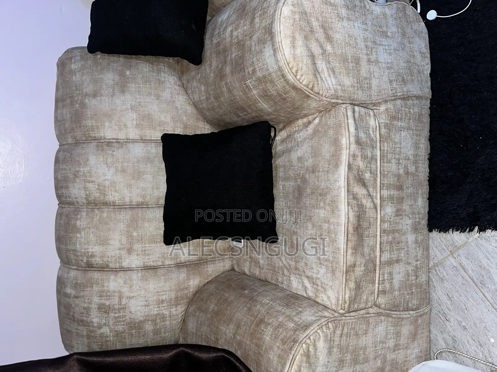 Hardwood 5 Seater Sofa