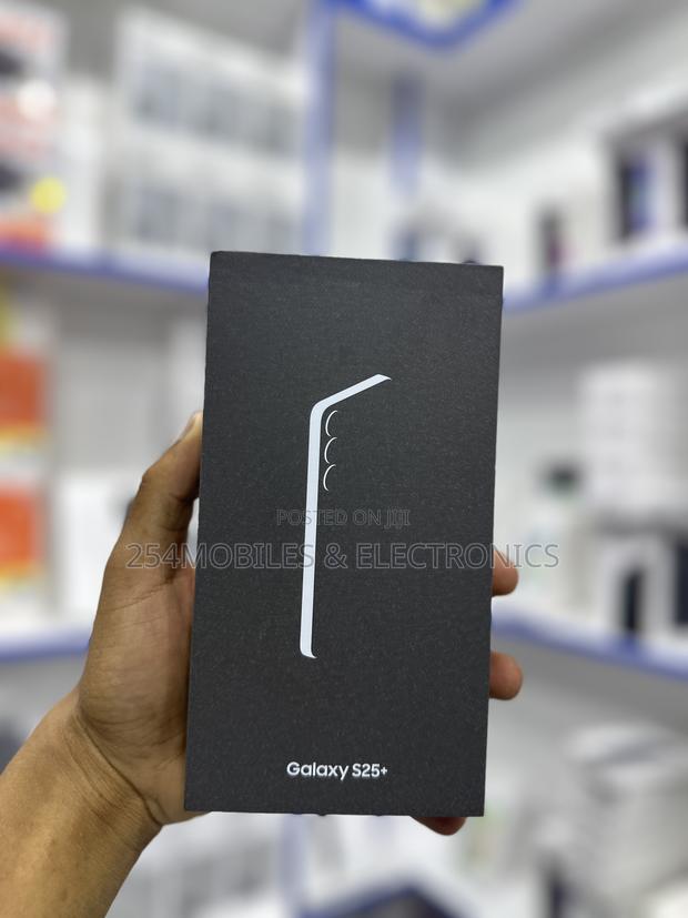New Samsung Galaxy S25+ 512 GB Black - thumbnail 3