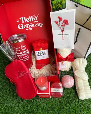 10pc Love Pamper Valentines Gift Box
