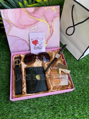 5pc Fancy Ladies Valentines Gift Set - main view
