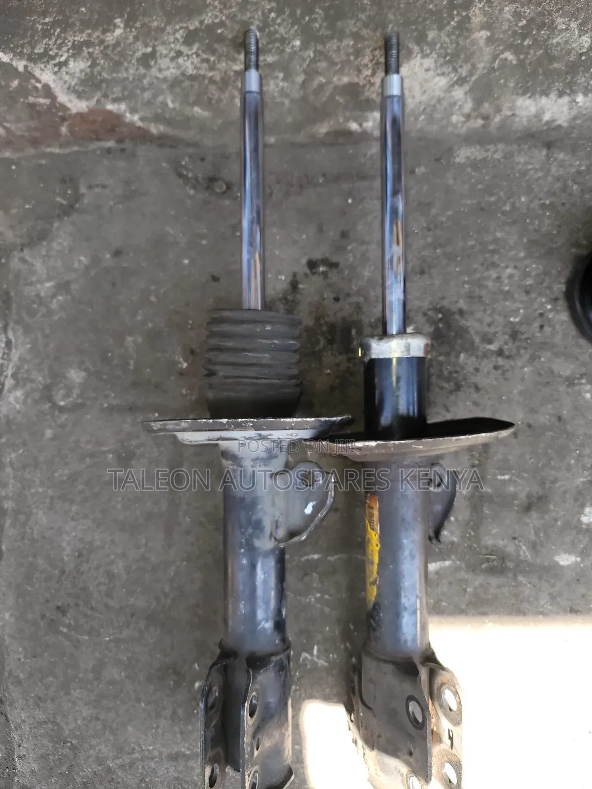 Toyota Fielder 2013 Front Shocks