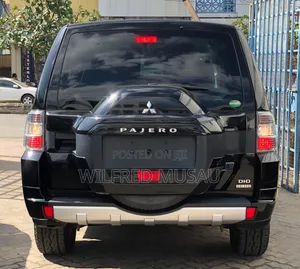 Mitsubishi Pajero V80 3.2 DI-D 2018 Black