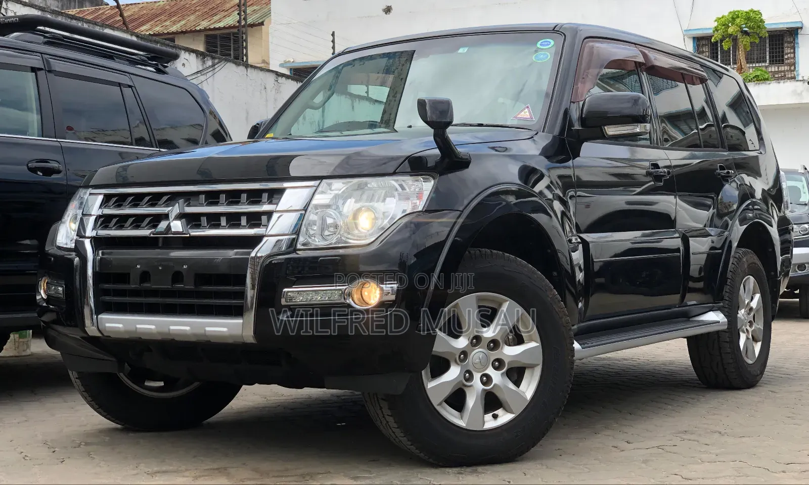 Mitsubishi Pajero V80 3.2 DI-D 2018 Black