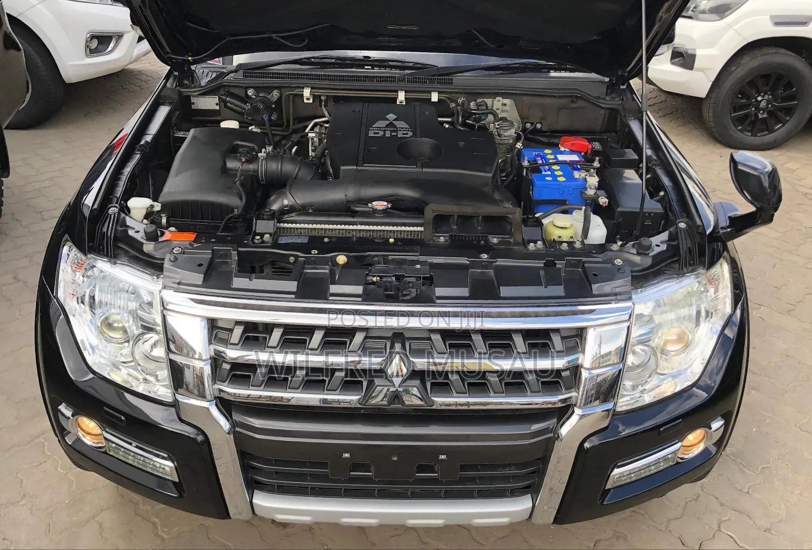 Mitsubishi Pajero V80 3.2 DI-D 2018 Black