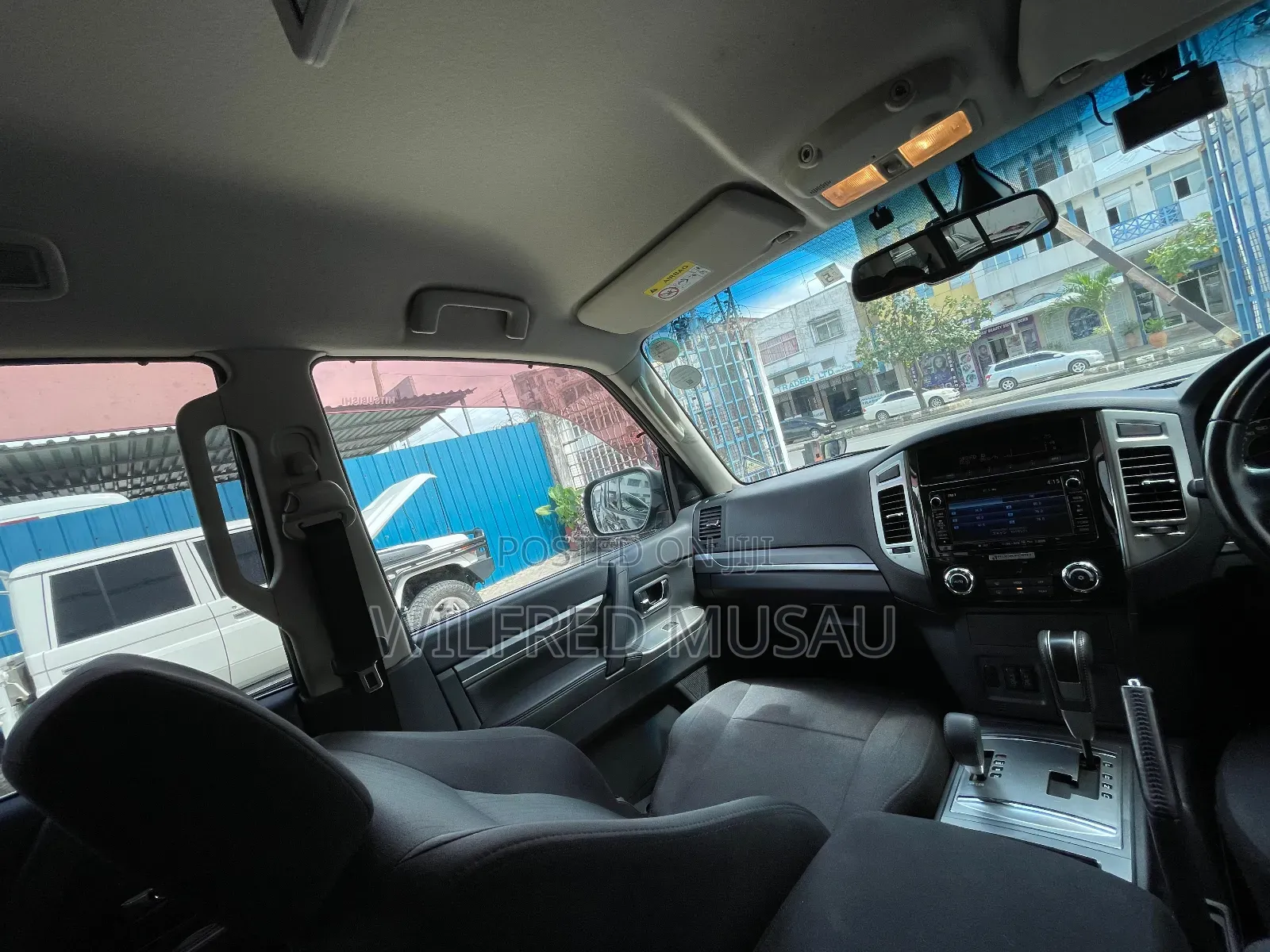 Mitsubishi Pajero V80 3.2 DI-D 2018 Black