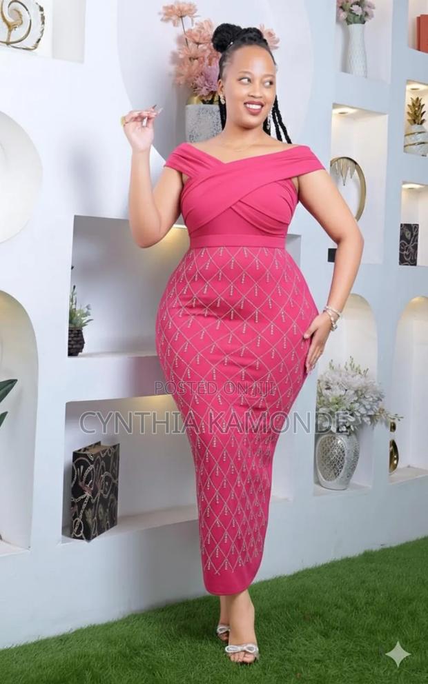 Classy Dress Heavy Material - thumbnail 3