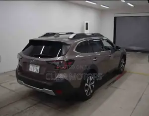 Subaru Outback 2023 Brown