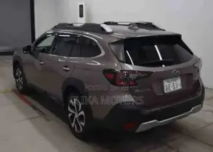Subaru Outback 2023 Brown