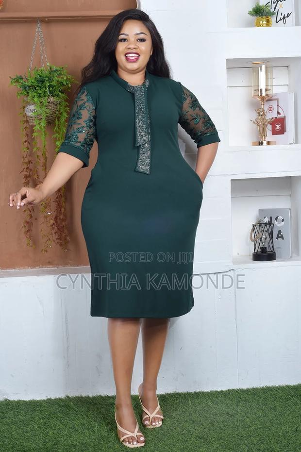 Glamourer Dress - thumbnail 4