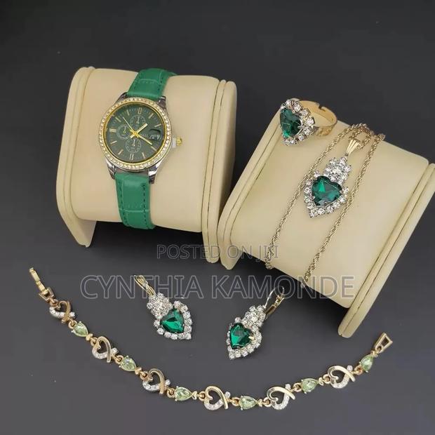 Vintage - Inspired Jewelry - thumbnail 2