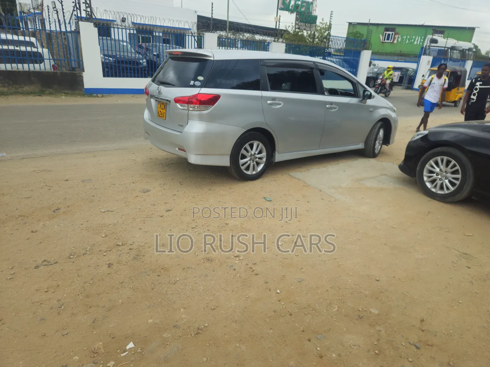 Toyota Wish 2011 Silver