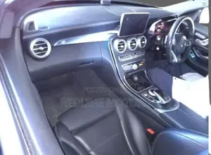 Mercedes-Benz C200 2018 Black