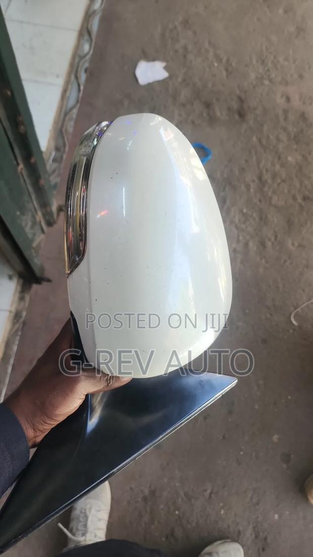 Mark X   2010-2013  Side Mirror