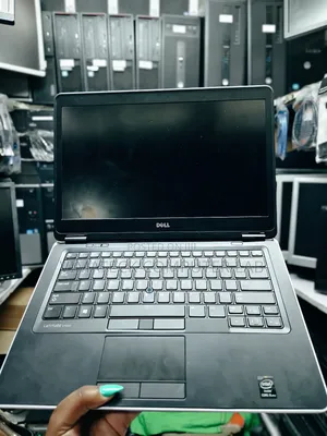 Laptop Dell Latitude 7450 8GB Intel Core I5 HDD 500GB