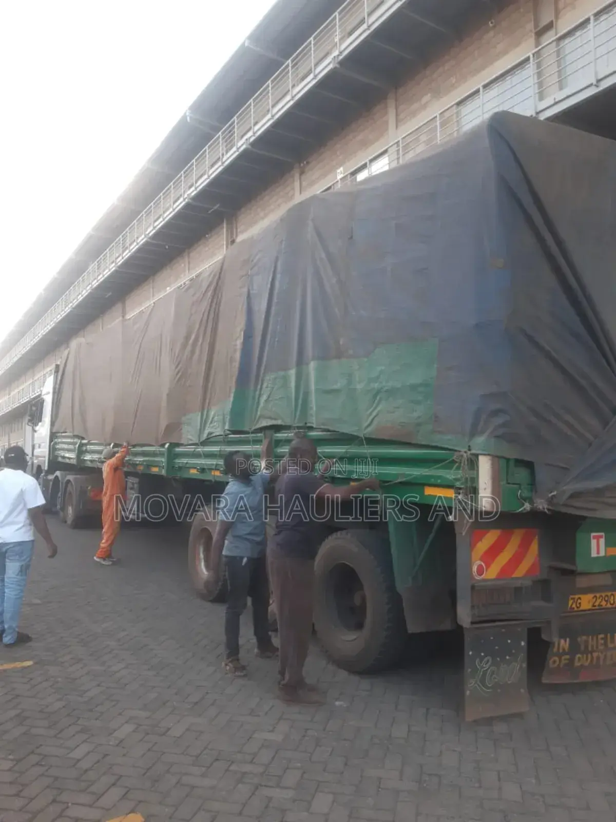 Trailers for Transit and Cargo Delivery Are Readily Available