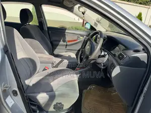 Toyota Corolla 2005 Silver