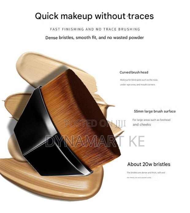Professional Foundation Brush Kabuki Makeup for Liquid, Cream, Powder - thumbnail 2