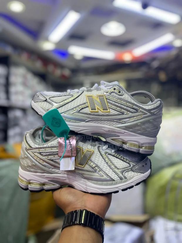 New Balance 1906 🔥
Quality Pure Leather.. ""Offer @3,800""