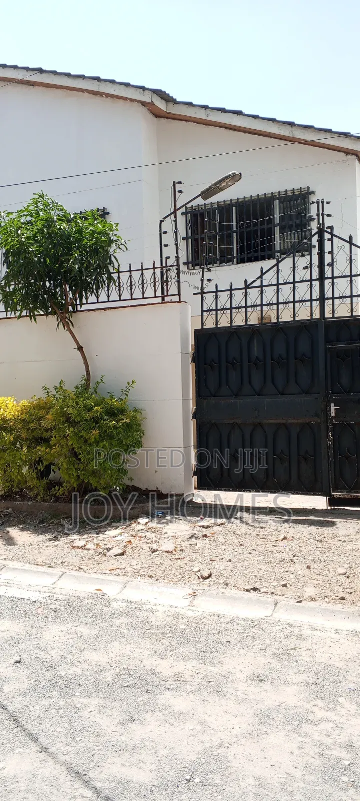4bdrm Maisonette in Balozi, South B for rent