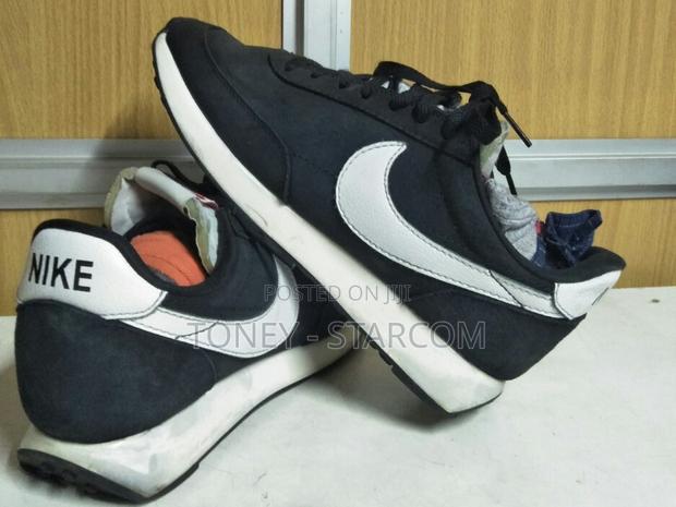 Nike 27c Black - main view