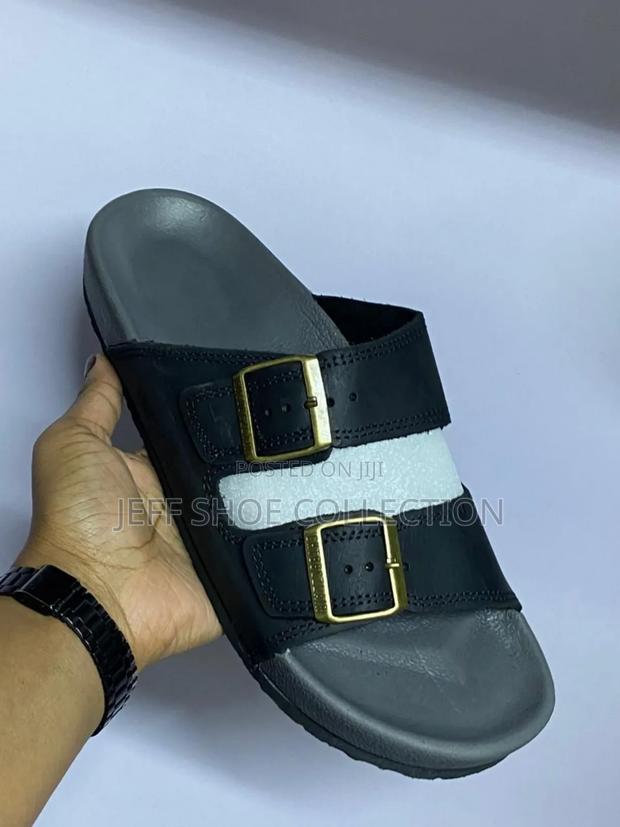 Leather Sandals - thumbnail 2