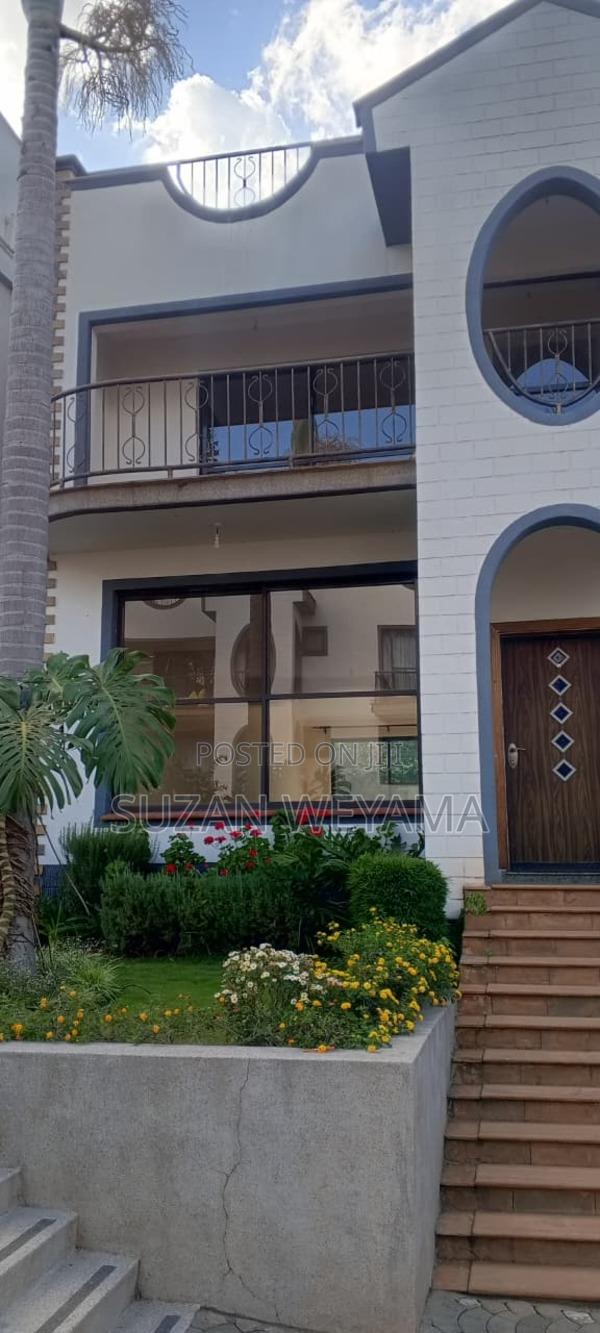 5bdrm Townhouse/Terrace in Spring Valley for sale