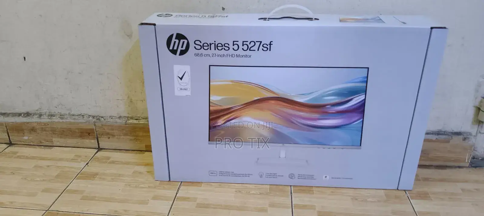 Lenovo L27i-4a 27" FHD Monitor, Integrated Speakers, Cloud Grey Color,