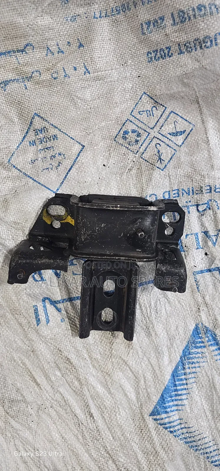 Mazda Demio Sky Active Gear Mountings