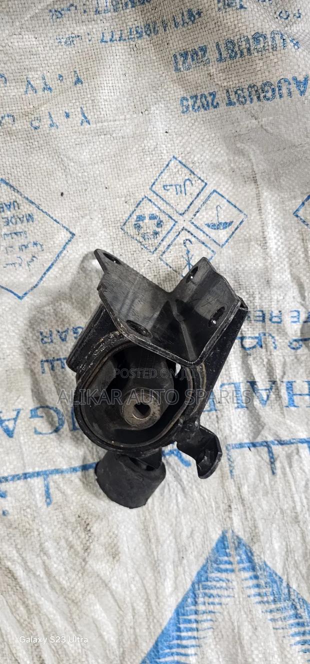 Toyota Corolla Gear Mountings Tested