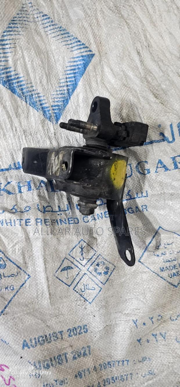 7a Toyota Premio Engine Mount Ex Japan