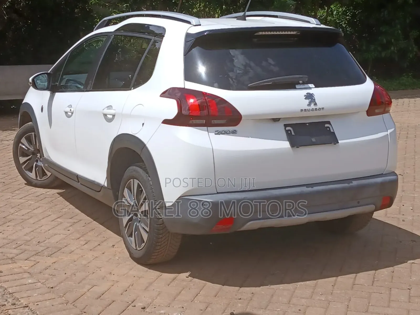 Peugeot 2008 1.2 PureTech (130 Hp) 2018 White