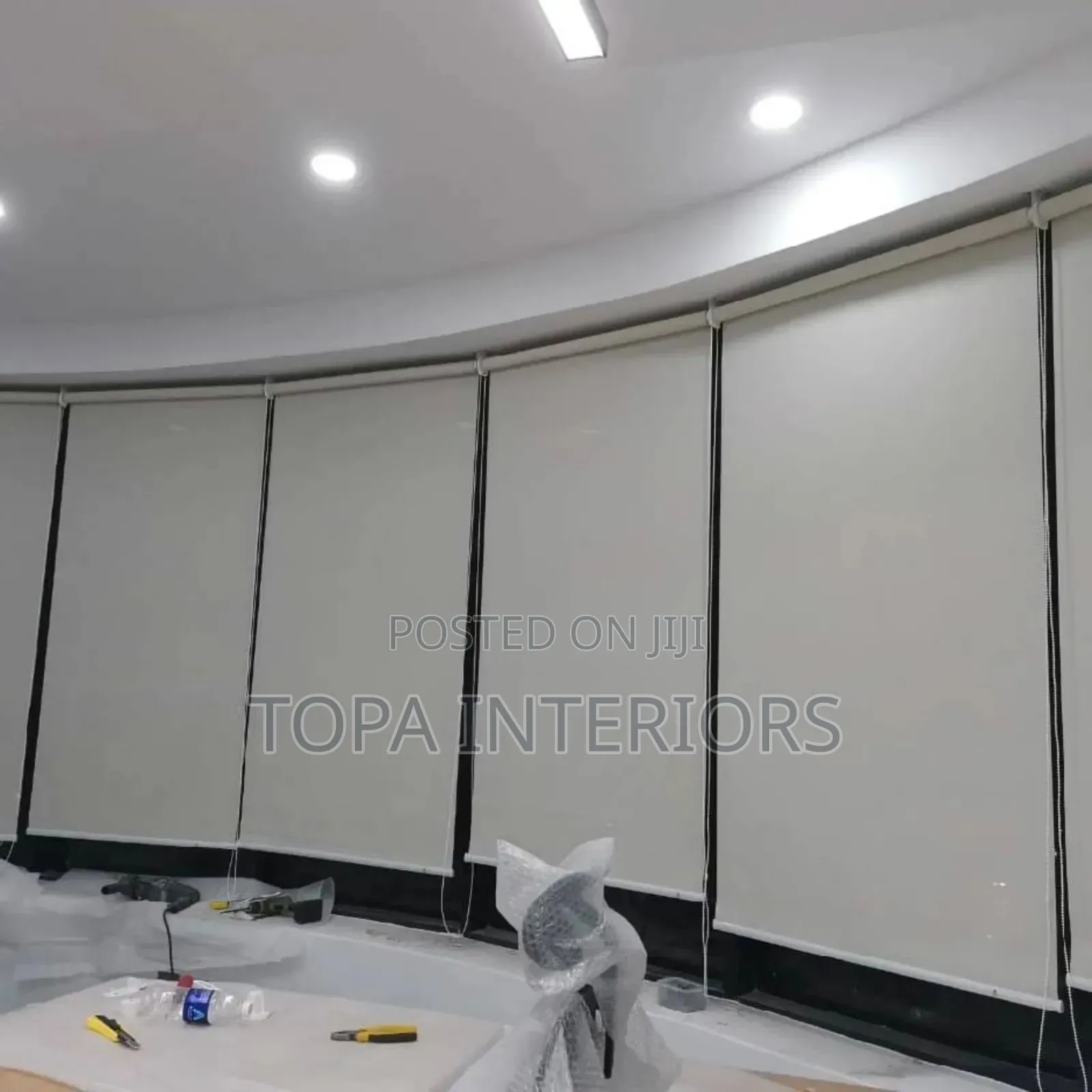 Modern White Blackout Office Roller Window Blinds