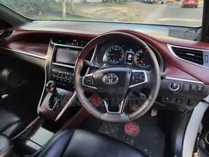 Toyota Harrier 2.0 2016 White