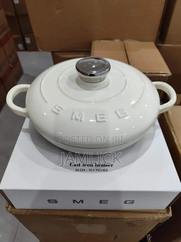 26cm Smeg Cast Iron Casserole – Av - thumbnail 2