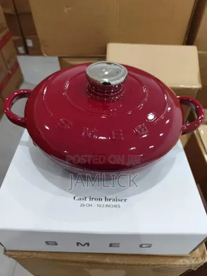 26cm Smeg Cast Iron Casserole – Av