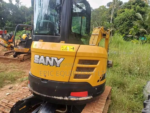 Mini Excavator Hire Services - thumbnail 3