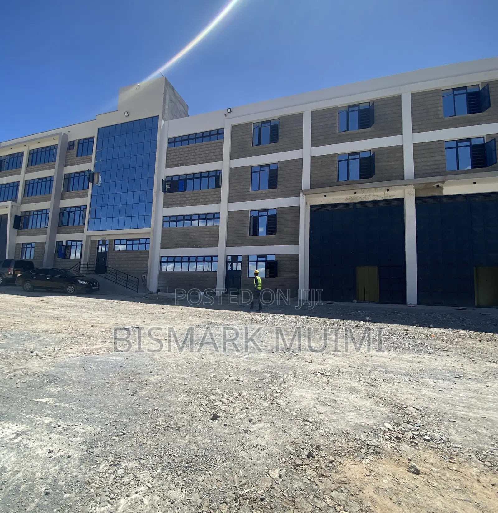 10,000sqft Godown to Let -Athiriver