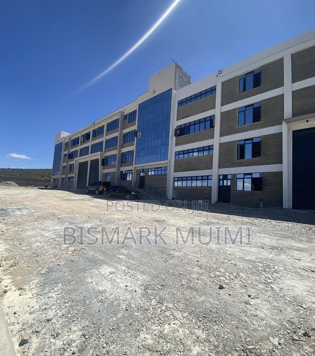 10,000sqft Godown to Let -Athiriver
